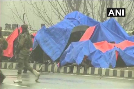 Pulwama terror attack, pulwana blast, pulwana toll, pulwana news, mortal remains of CRPF, Jammu and Kashmir, rajnath singh