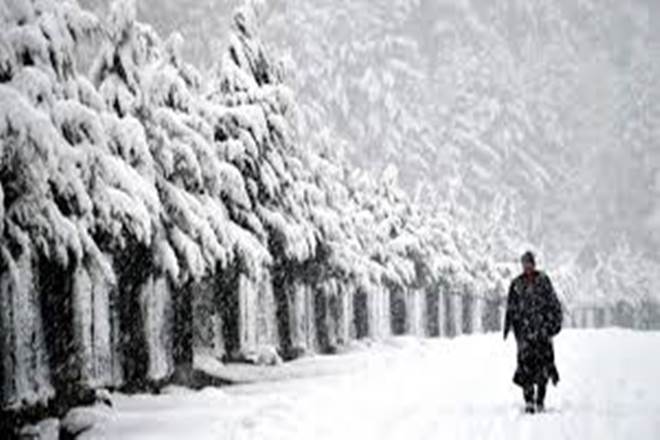 The Chenab valley region is reeling under darkness after the snowfall damaged the 132 KV Udhampur-Kishtwar power supply line and affected drinking water supply. The Chenab valley region is reeling under darkness after the snowfall damaged the 132 KV Udhampur-Kishtwar power supply line and affected drinking water supply.