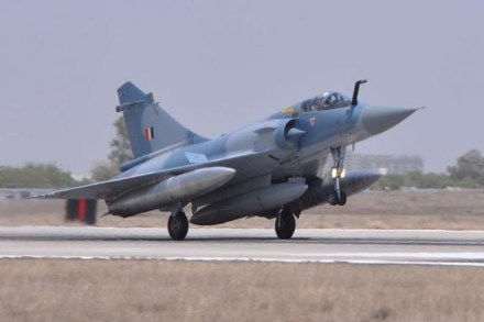 mirage, mirrage 2000, drdo, kargil war mirage, kargil war mirage 2000, dassault aviation, dassault aviation mirage, surgical strike, airostrike, rafale, rafale deal, mirage-2000 manufactured by dassault aviation, b s dhanoa, iaf, indian air force,
