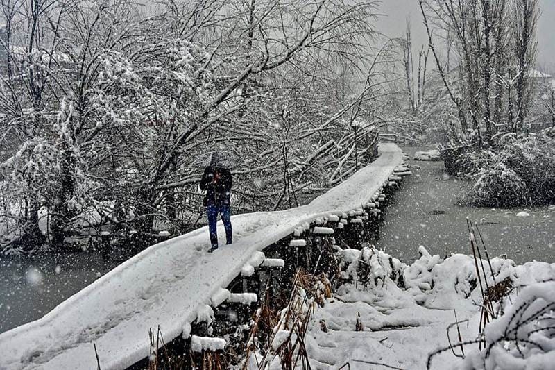 Jammu kashmir, jammu kashmir snowfall, jammu snowfall pics, srinagar snowfall,jammu kashmir valley,jammu national highway