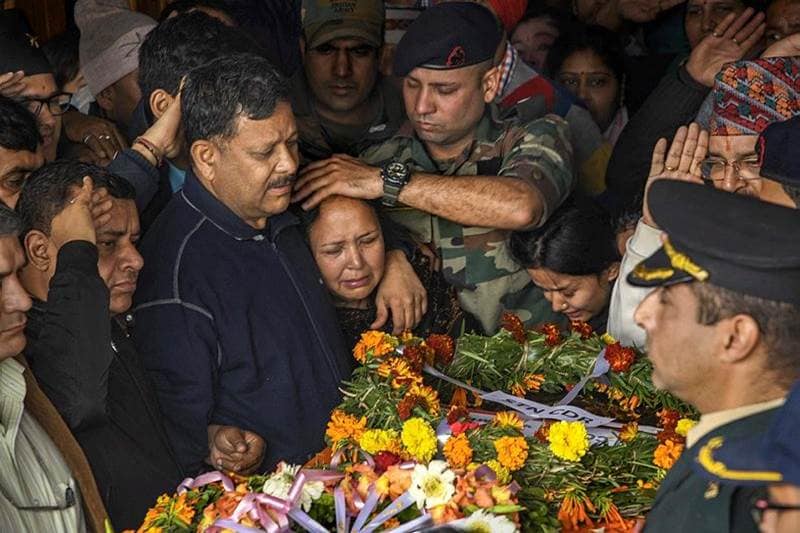 Major Chitresh Bisht, Army Major Chitresh Bisht funeral procession, mine explosion, jammu and kashmir, rajouri district, dehradun,Trivendra Singh Rawat