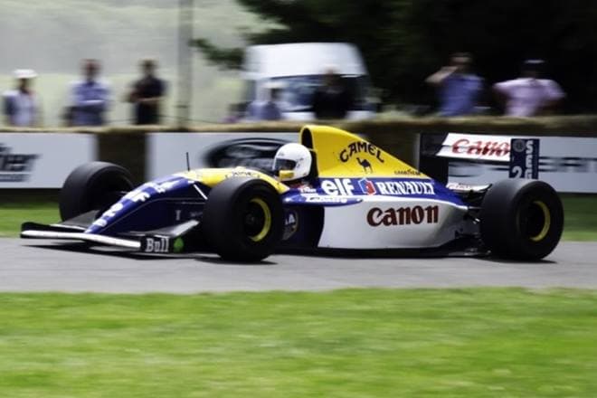 Williams FW14B: As mentioned above, a moveable spoiler was is not allowed in races as requirement for downforce can be manipulated through it. Comes in Williams FW14B, which had an active suspension. It used hydraulics to adjust the suspension depending upon the load on all four tyres. (Image: Howstuffworks)