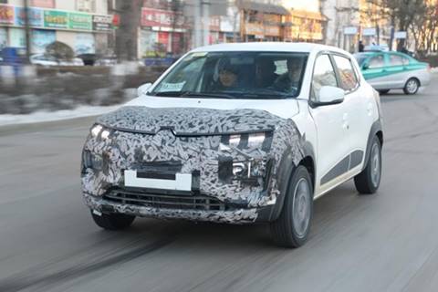Upcoming Renault Kwid electric spotted testing: 250 km range & more on offer!