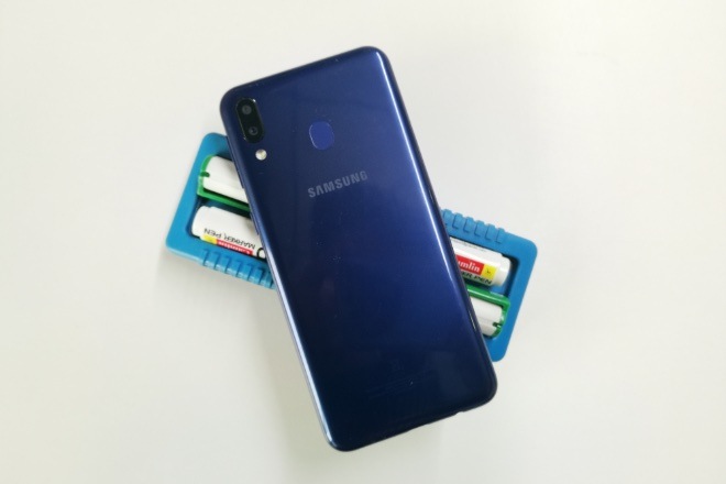 Samsung Galaxy M20 is the latest entrant to the budget range in India