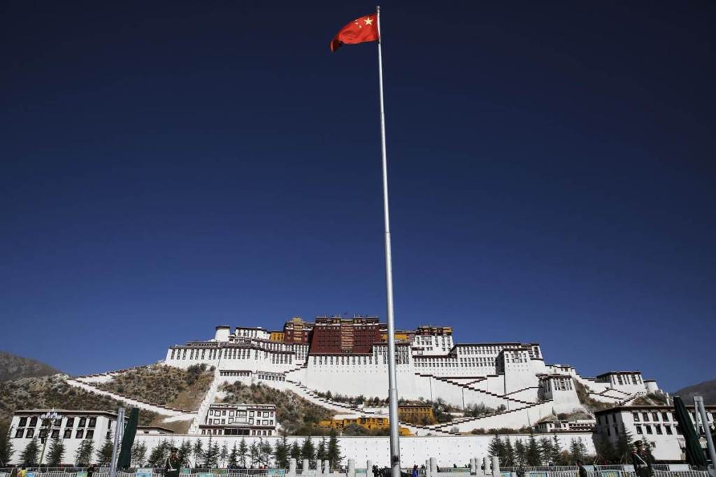 China closes Tibet to foreigners for sensitive anniversaries China closes Tibet to foreigners for sensitive anniversaries