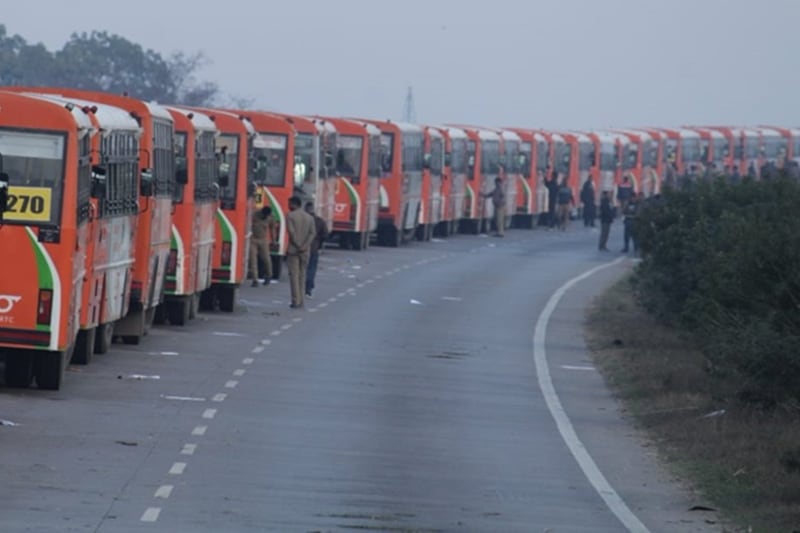 kumbh mela, kumbh mela 2019, Prayagraj, Uttar Pradesh bus, Uttar Pradesh State Road Transport Corporation, UPSRTC, shuttle buses, Sahson toll, Nawabganj toll plaza, Guinness Book of World Records, Guinness Record kumbh, UNESCO, modi kumbh visit