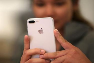 Apple fixes FaceTime bug, new iOS 12.1.4 update available; big bounty for teenager founding bug