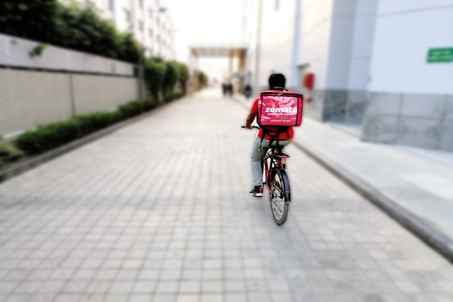 Now, Zomato food delivered on bicycle