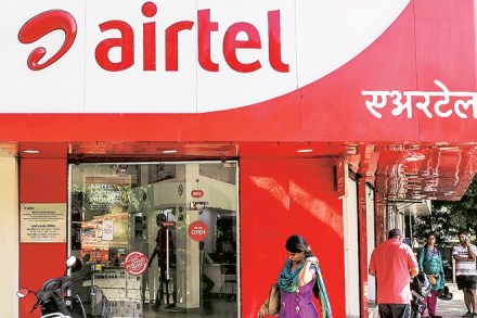 Bharti Airtel’s (BHARTI’s) board has approved an Rs 320-bn fund raise Bharti Airtel’s (BHARTI’s) board has approved an Rs 320-bn fund raise