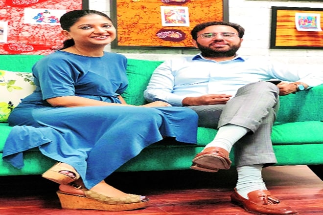 Square Yards co-founder & COO Kanika Gupta Shori (L) with co-founder and CEO Tanuj Shori