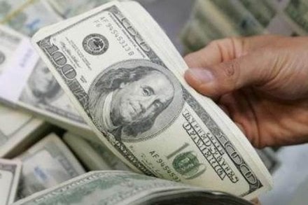 Dollar pulls back from 9-day low as pound's rally tapers off