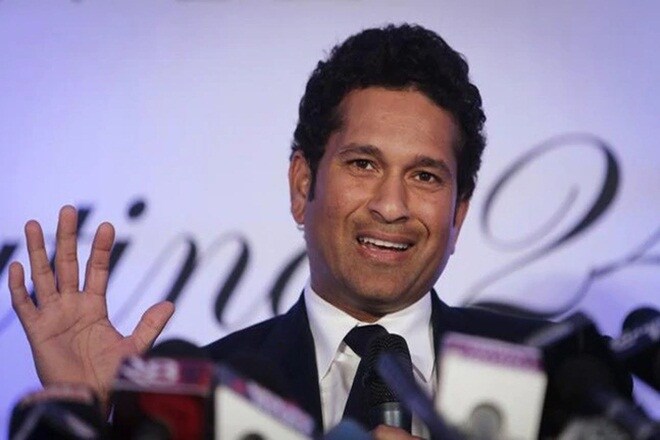 Tendulkar drew contrast between the workload of a bowler and that of a batsman. (Reuters)