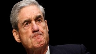 Democrats on back foot, demand release of full Robert Mueller report, documents