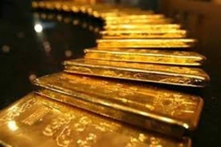 Gold gains on soft equities, US data