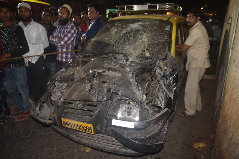 CST CST bridge collapse, Mumbai bridge collapse, elphinstone, FOB, BMC, railway, Mumbai police, suresh prabhu, maharashtra, Fadnavis, Modi