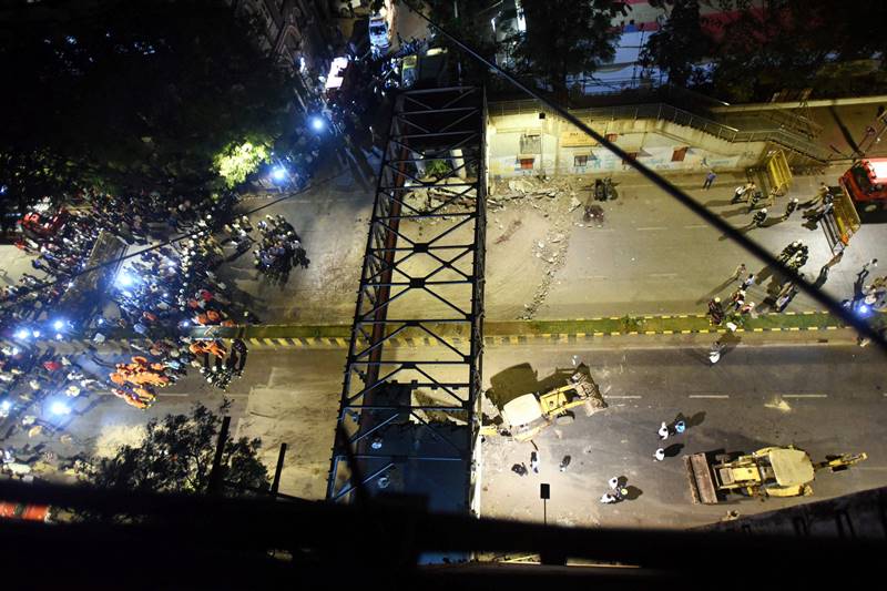 CST CST bridge collapse, Mumbai bridge collapse, elphinstone, FOB, BMC, railway, Mumbai police, suresh prabhu, maharashtra, Fadnavis, Modi