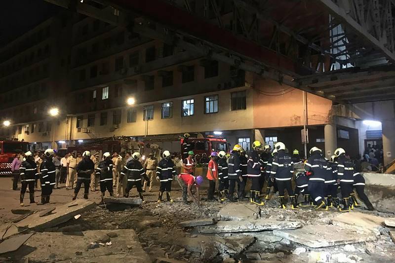 CST CST bridge collapse, Mumbai bridge collapse, elphinstone, FOB, BMC, railway, Mumbai police, suresh prabhu, maharashtra, Fadnavis, Modi