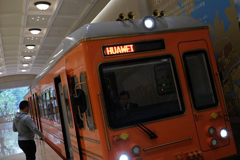 Huawei P30 Pro, Huawei, Huawei P30, Huawei P30 Pro price in india, Huawei P30 Pro price, Huawei phone, 5g technology, Huawei campus, Huawei photos