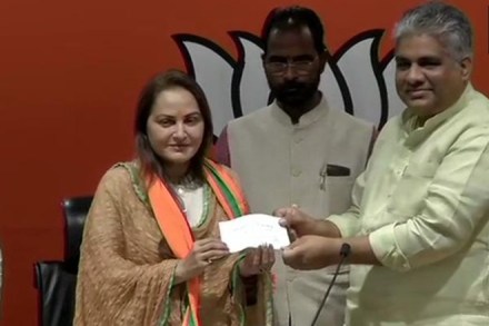Jaya Prada joins BJP