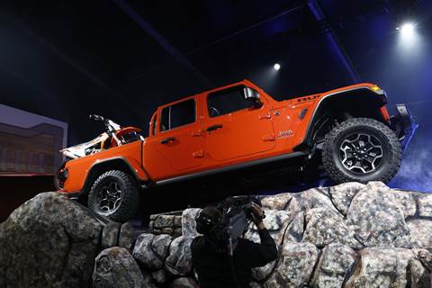 Jeep’s New Gladiator Wants to Conquer the Pickup Truck Market