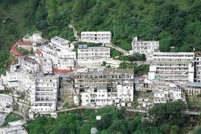 The all-inclusive Bharat Darshan tour package will cost Rs 8,505 per person for Sleeper class and Rs 10,395 per person for 3 AC class. (image: PTI)