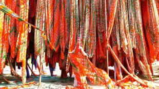 election merchandise, retailers, Old Delhi, lok sabha elections 2019, Sadar Bazaar, Bara Tooti Chowk, Rahul Gandhi, Narendra Modi, Rahul Gandhi, Ghatkopar, Mumbai, Chowkidar Chor Hai, Amit Shah