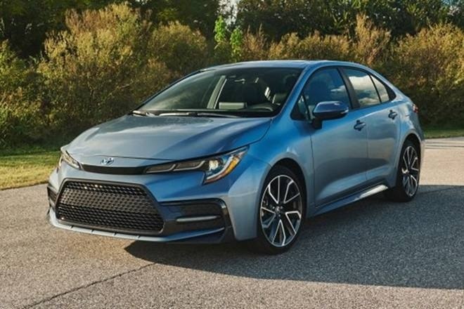 The mid-size and executive sedan segment, on the other hand, which includes prominent models such as the Honda City, Maruti Ciaz, Hyundai Verna and Toyota Corolla, has been struggling to grow since 2017. The mid-size and executive sedan segment, on the other hand, which includes prominent models such as the Honda City, Maruti Ciaz, Hyundai Verna and Toyota Corolla, has been struggling to grow since 2017.