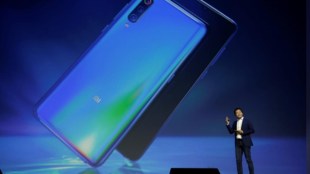 Apple Inc, Smartphone retailers in china, iPhones, Xiaomi Corp, Oppo, Vivo, Huawei Technologies Co Ltd, Redmi