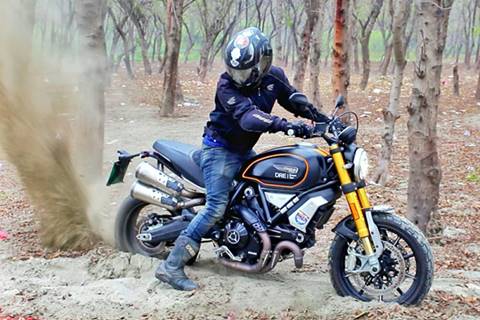 Ducati Scrambler 1100 Road Test Review – The Bigger the Better?