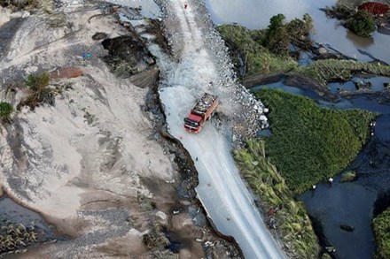 Rescuers hope to reach more cyclone victims as roads reopen in Mozambique