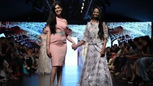 iffd india runway week, acid attack survivor laxmi agarwal story, acid attack survivor laxmi, acid attack survivor malti, acid attack survivor movie, acid attack survivor laxmi in india, deepika Padukone, acid attack survivor story, acid attack survivor model, laxmi agarwal acid attack story, laxmi agarwal acid attack victim, lakshmi agarwal story, lakshmi agarwal acid attack, lakshmi agarwal movie deepika padukone, lakshmi agarwal acid attack victim