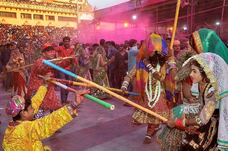 holi images, holi, holi wishes, Holi Gana, Holi story, happy holi gif, holi photos, holi pictures, lathmar holi
