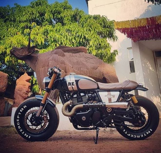 Called the 'Hooligan 650', this custom job is built on a flat-track style bike with vintage looking tyres and of course, if powered by the newly-developed parallel twin engine. The cosmetic changes made to the Interceptor have also added to its functionality.