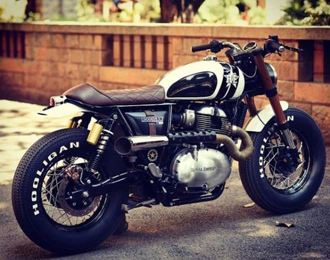 Like the 350 and 500cc Royal Enfield motorcycles have served pretty much as canvas for motorcycle customisers to apply their creativity, the new 650 twins are no different. Bulleteer Customs, a custom bike builder that has come to be one of the most popular in India, had a go on the new Interceptor INT 650 and the end result is undoubtedly good-looker.