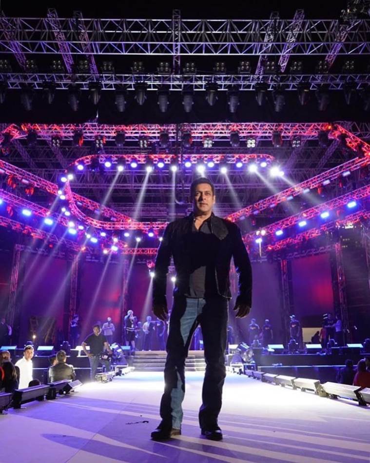 Salman Khan in a still from the Notebook song “Main Taare” (IE)