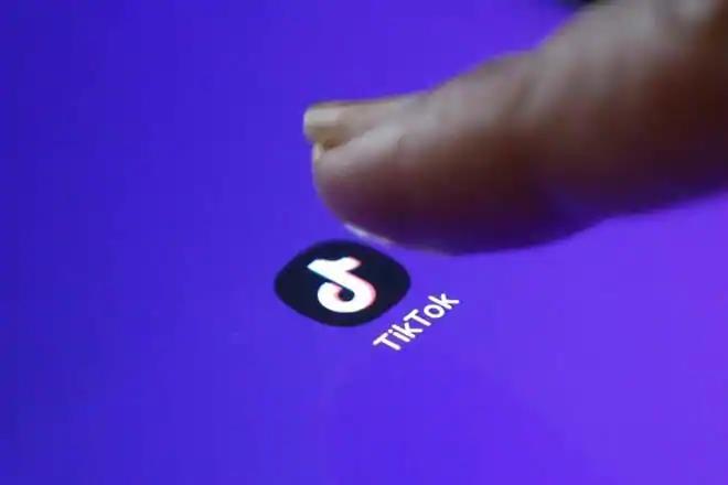 TikTok ban: SC refuses to stay HC order banning app for ‘pornographic and inappropriate’ content TikTok ban: SC refuses to stay HC order banning app for ‘pornographic and inappropriate’ content