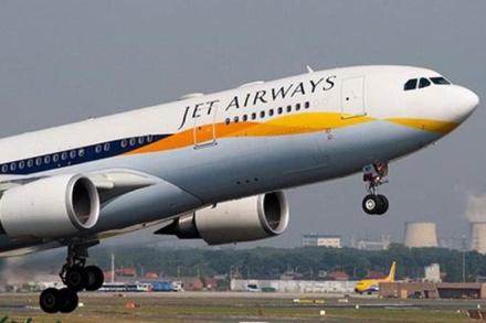 Jet Airways fails to garner interim funding from lenders, extends cancellation of international ops till April 18