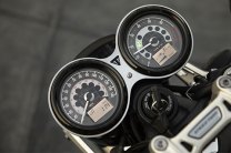 Twin dial instrument cluster looks both, retro and modern