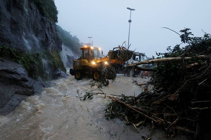 Rio de Janeiro rains, Rio de Janeiro, Rio de Janeiro floods, brazil floods, heavy rain, flash flood, Rio de Janeiro images, Rio de Janeiro pics, Rio de Janeiro news