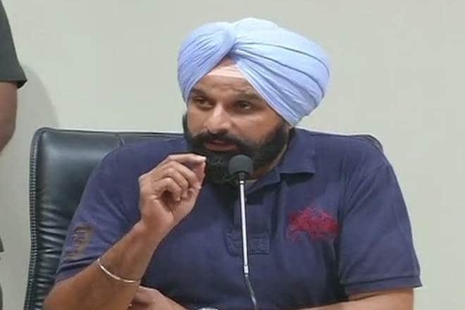 Congress selling tickets, congress party, Bikram Singh Majithia, Santosh Chaudhary, Mohinder Singh Kaypee, election news, india news