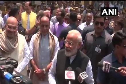 modi nomination, modi varanasi, modi news