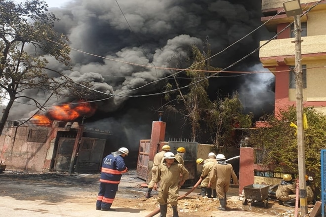 Massive fire breaks out at chemical factory in Naraina Massive fire breaks out at chemical factory in Naraina