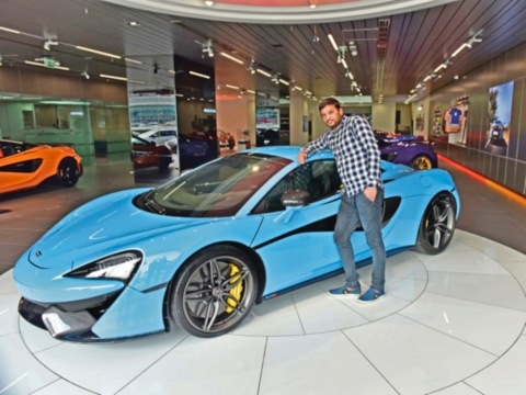 Rags to Riches: Indian origin carpenter wins a McLaren 570s Spider in Dubai; sells it immediately!