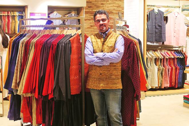 In addition to earning points and redeeming them, we will offer members cultural immersion trips, and experiences at unique cafés and restaurants. Creating this from scratch took a lot of time. In addition to earning points and redeeming them, we will offer members cultural immersion trips, and experiences at unique cafés and restaurants. Creating this from scratch took a lot of time.