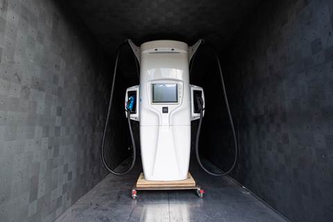 Fast Electric Car Chargers ready but batteries still aren’t