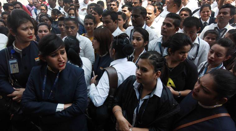 Jet Airways, IOC, Fuel Supply, आईओसी, जेट एयरवेज, Financial Crisis, SBI, Aircraft Grounded