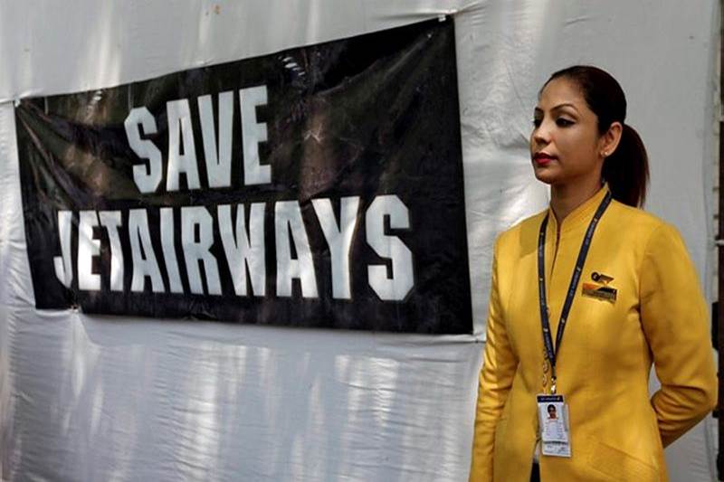 jet airways, jet airways grounded, jet airways employees, jet airways grounding, jet airways employee protest, jet airways employee protest at jantar mantar, jet airways flights