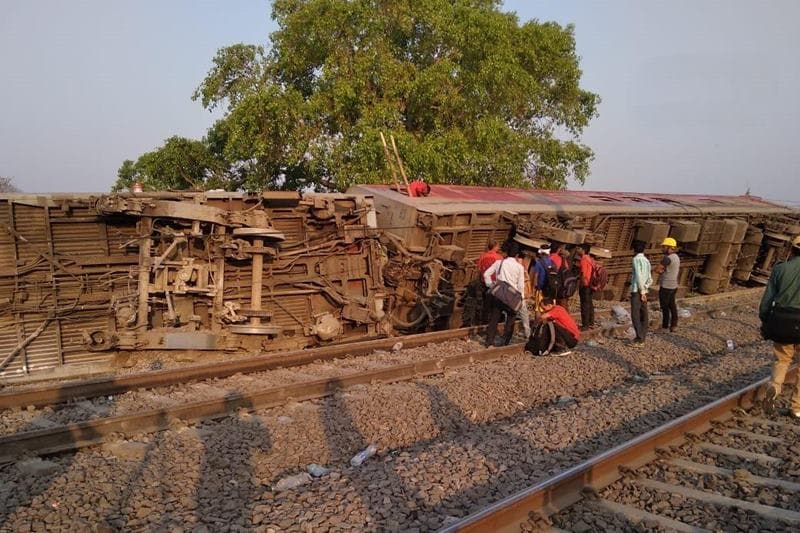 poorva express, ala vs vld dream11 team prediction, train accident, kanpur news, train accident today, poorva express live, poorva express accident, 12303 poorva express 12303, पूर्वा एक्सप्रेस, train accident news, kanpur to delhi train, purva express, poorva express derail, poorva express derailed, train news, kanpur train accident, kanpur to delhi distance, 12303 train, poorva express running status, kanpur to delhi bus, train accident in kanpur, kanpur train hadsa, new delhi to allahabad train, poorva express train no,