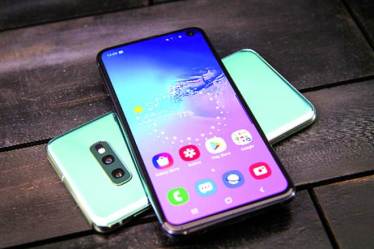 Growth in the sale of mid-to-premium category smartphones helped raise the average selling price (ASP) of handsets, which grew 3.3% y-o-y to 1 during January-March 2019.