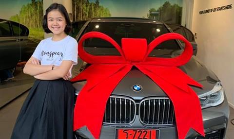 12-year-old girl from Thailand buys BMW 7 Series worth Rs 1.4 crore! Here’s how